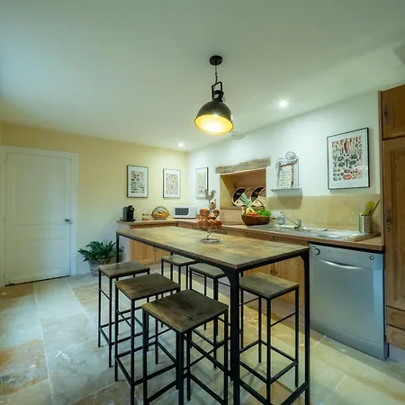Holiday home Le Gentil Coquelicot